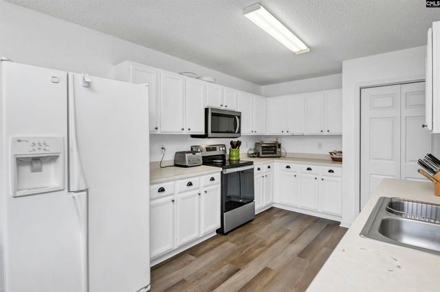 520 Blue Lake Drive, Lexington, SC 29072