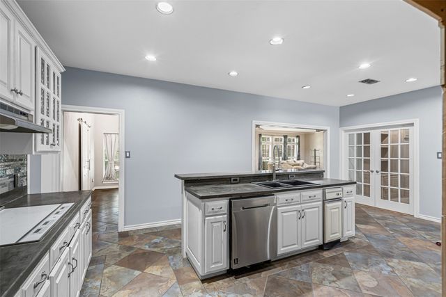 7324 Old Mill Run, Fort Worth, TX 76133