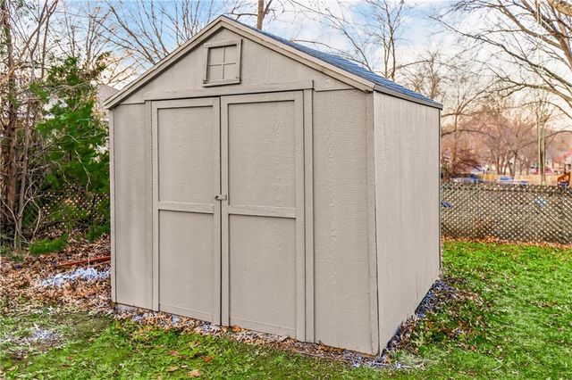 7828 WESTRIDGE Road, Raytown, MO 64138