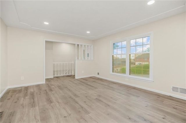 7828 WESTRIDGE Road, Raytown, MO 64138