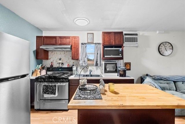 11661 Valverda, Riverside, CA 92505