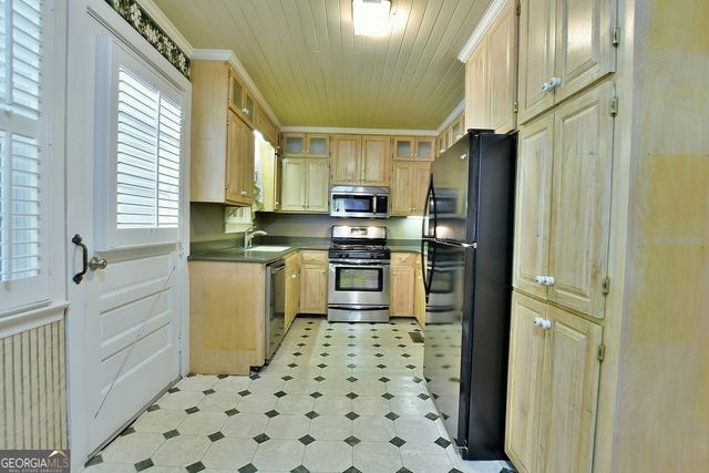 174 A Circle, Pine Mountain Valley, GA 31823
