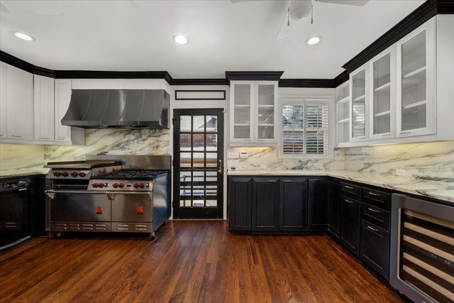 4720 Collinwood Avenue, Fort Worth, TX 76107