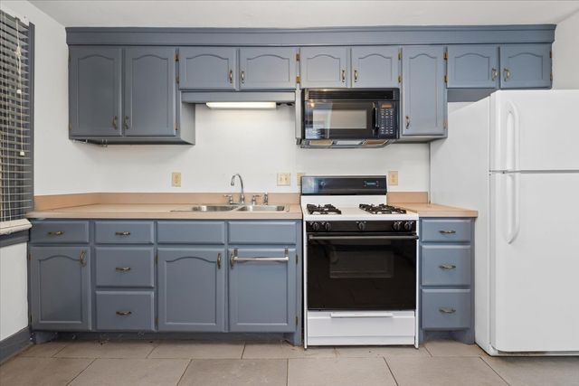 4720 Collinwood Avenue, Fort Worth, TX 76107