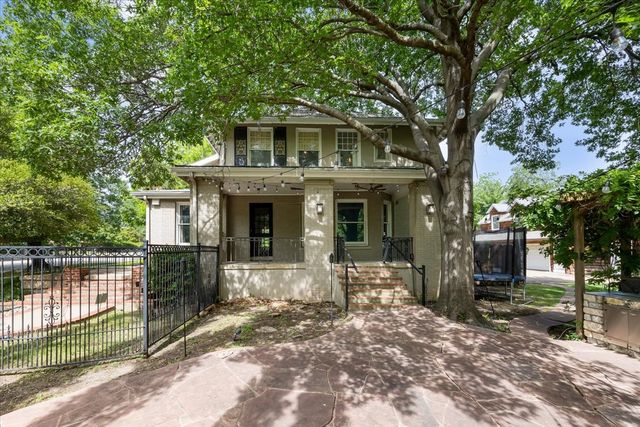 4720 Collinwood Avenue, Fort Worth, TX 76107