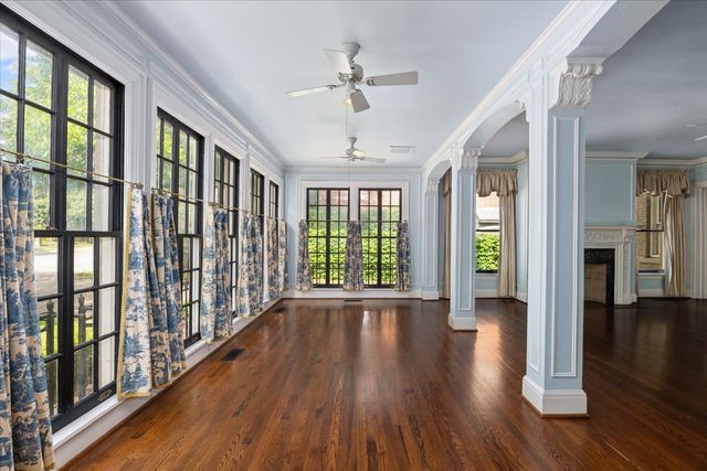 4720 Collinwood Avenue, Fort Worth, TX 76107