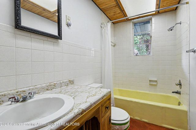 1163 W Grand River Avenue, Okemos, MI 48864