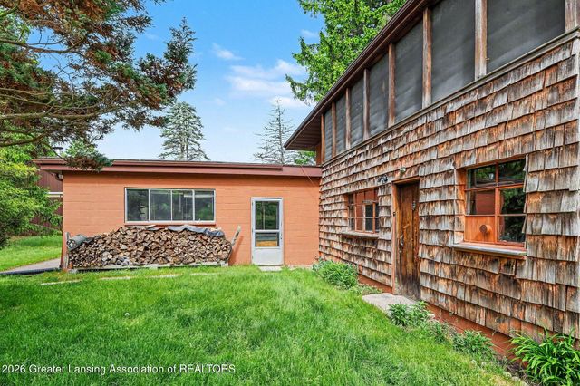 1163 W Grand River Avenue, Okemos, MI 48864