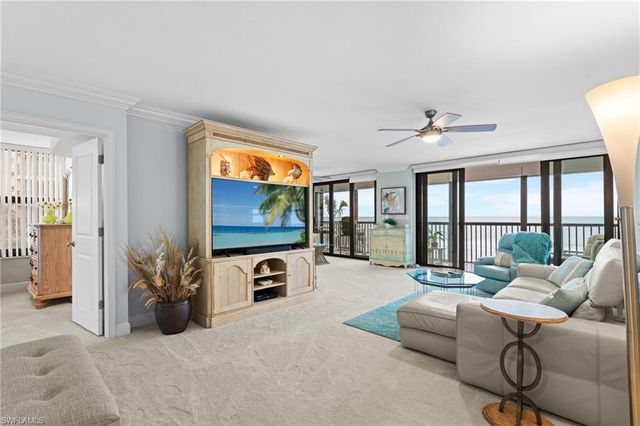 9375 Gulf Shore DR # 401, Naples, FL 34108