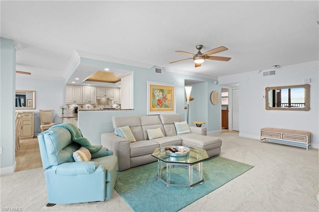 9375 Gulf Shore DR # 401, Naples, FL 34108