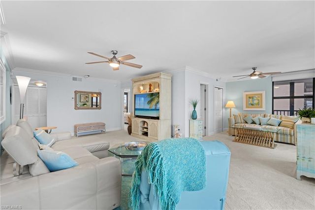 9375 Gulf Shore DR # 401, Naples, FL 34108