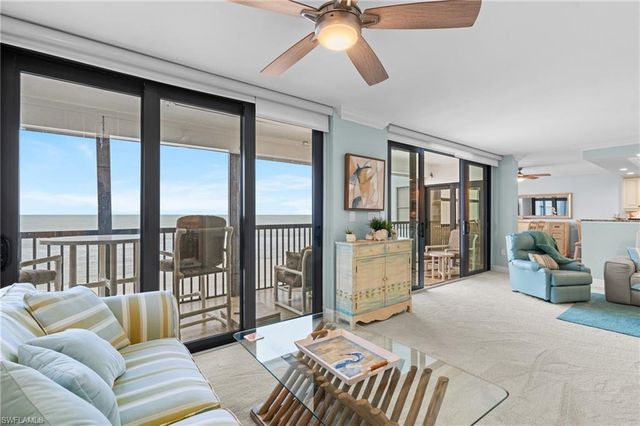 9375 Gulf Shore DR # 401, Naples, FL 34108