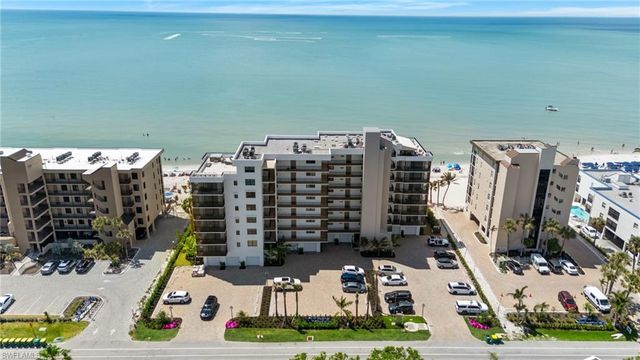 9375 Gulf Shore DR # 401, Naples, FL 34108