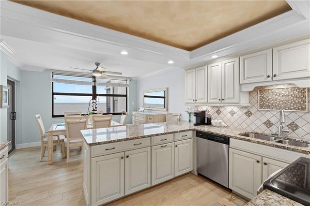 9375 Gulf Shore DR # 401, Naples, FL 34108