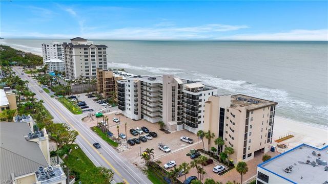 9375 Gulf Shore DR # 401, Naples, FL 34108