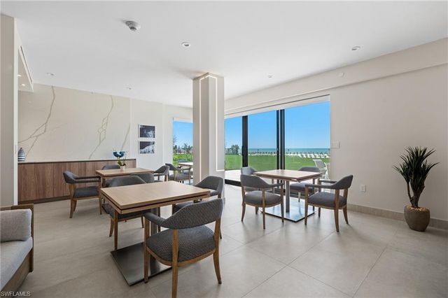 9375 Gulf Shore DR # 401, Naples, FL 34108