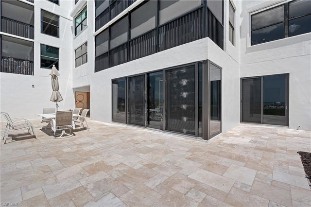 9375 Gulf Shore DR # 401, Naples, FL 34108