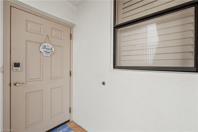 9375 Gulf Shore DR # 401, Naples, FL 34108