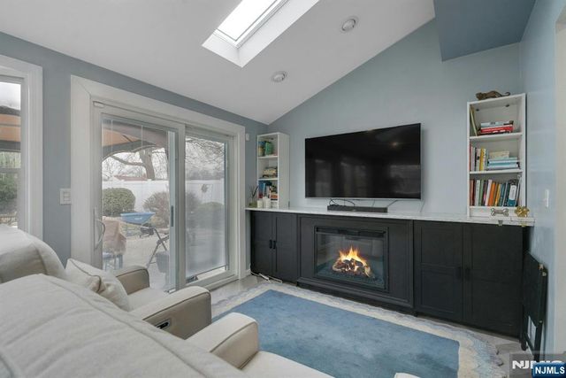 111 Crain Road, Paramus, NJ 07652