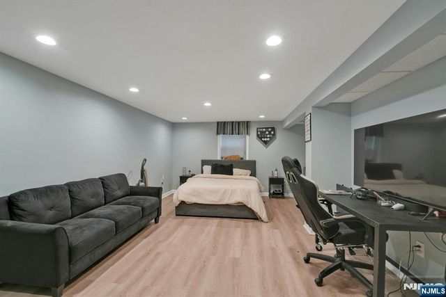 111 Crain Road, Paramus, NJ 07652