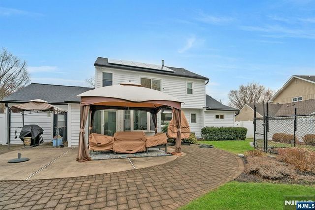 111 Crain Road, Paramus, NJ 07652