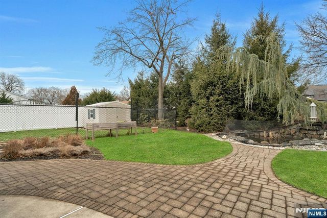 111 Crain Road, Paramus, NJ 07652