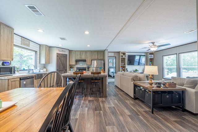 8193 County Road 261, Richards, TX 77873