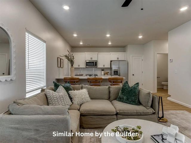 19608 Horseshoe Avenue, Edmond, OK 73012