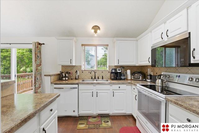 3104 Sheridan Road, Bellevue, NE 68123