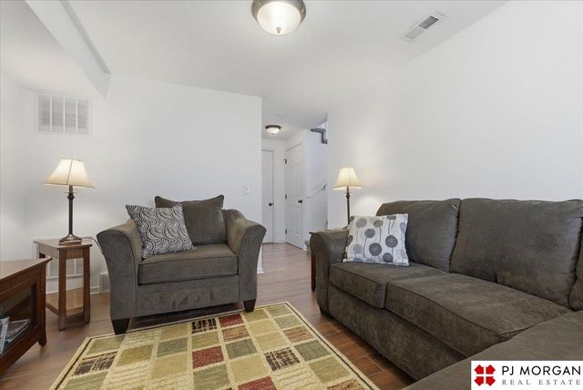 3104 Sheridan Road, Bellevue, NE 68123