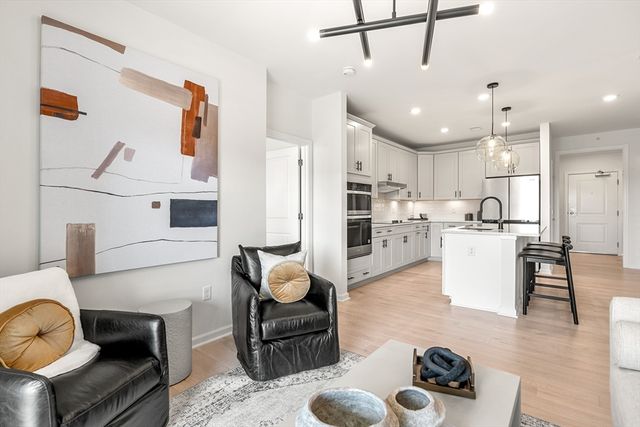 7 Green Street 310, Shrewsbury, MA 01545