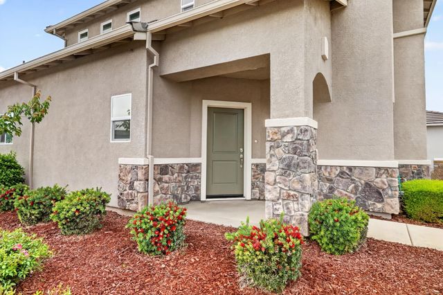 1504 Willow Dr, Ione, CA 95640