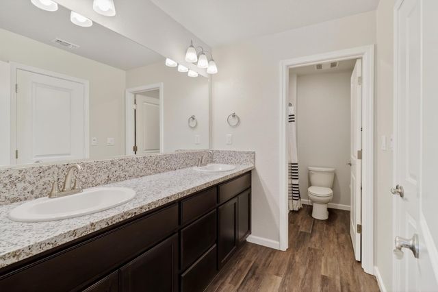 1504 Willow Dr, Ione, CA 95640