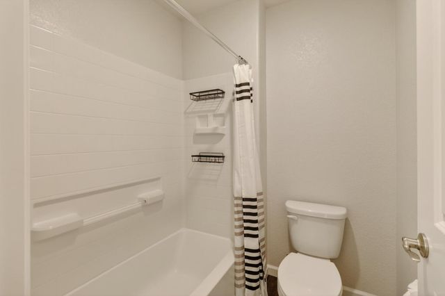 1504 Willow Dr, Ione, CA 95640