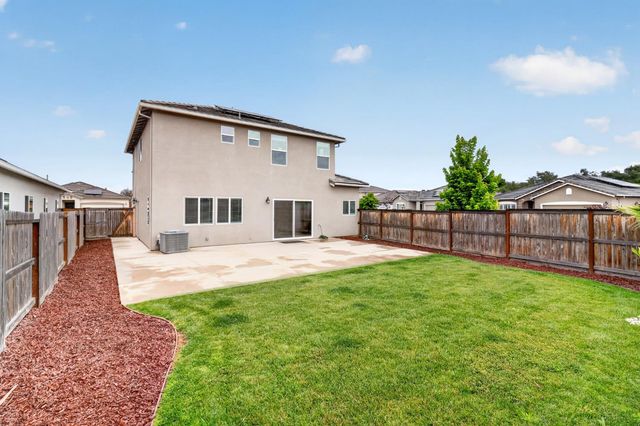 1504 Willow Dr, Ione, CA 95640