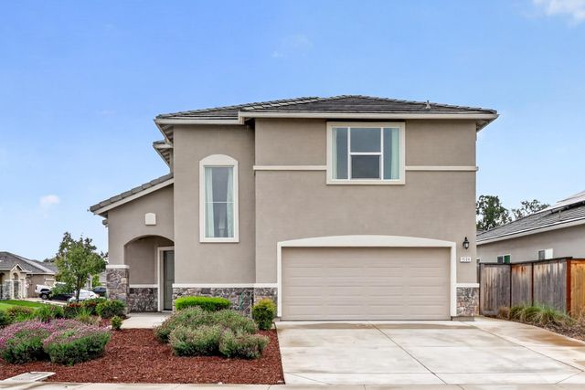 1504 Willow Dr, Ione, CA 95640