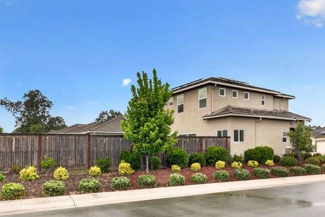 1504 Willow Dr, Ione, CA 95640