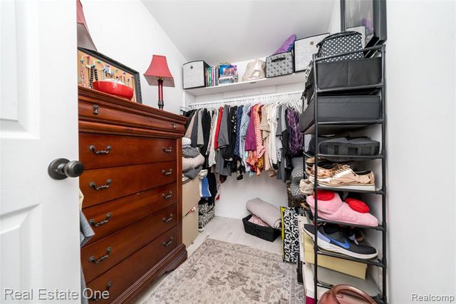 515 S Michigan Avenue, Howell, MI 48843