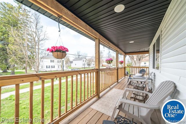 515 S Michigan Avenue, Howell, MI 48843