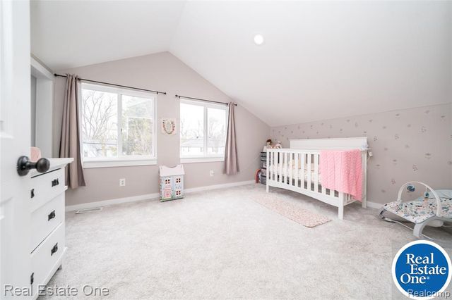515 S Michigan Avenue, Howell, MI 48843