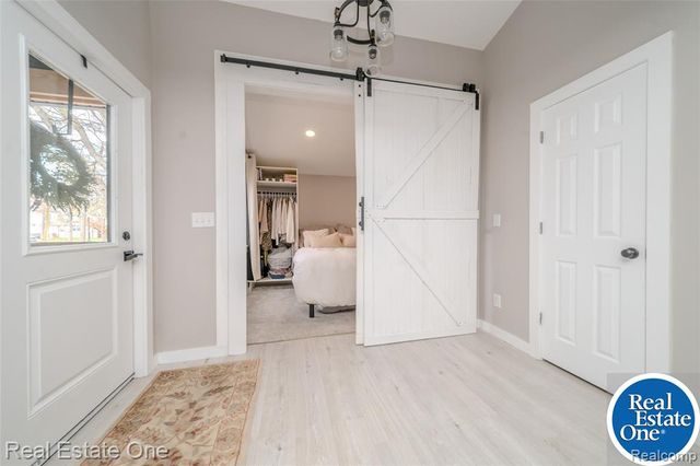 515 S Michigan Avenue, Howell, MI 48843
