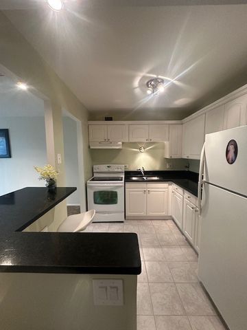 9098 W Terrace Drive 3-I, Niles, IL 60714