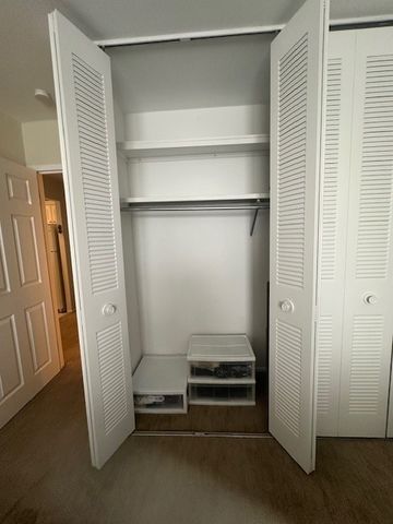 9098 W Terrace Drive 3-I, Niles, IL 60714