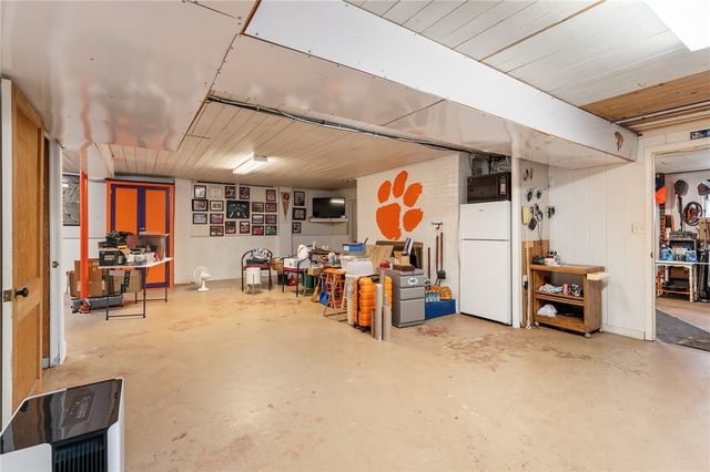 1105 Greenacres, Anderson, SC 29621