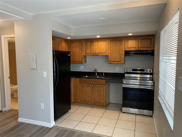 1090 COCOANUT AVENUE 7, Sarasota, FL 34236