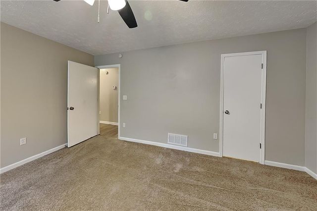 4125 Inola Trail NE, Roswell, GA 30075