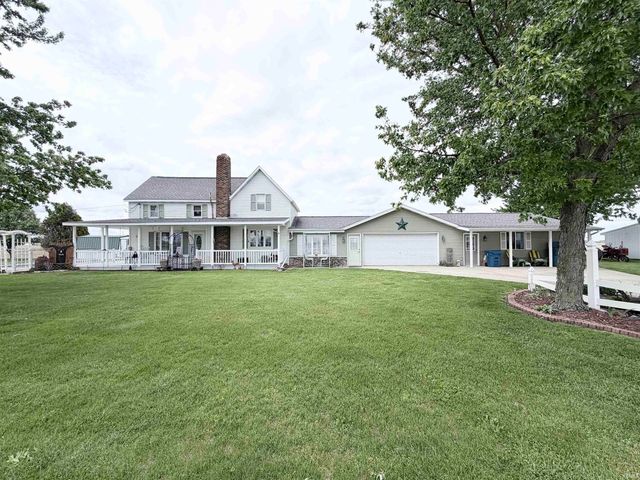 8902 S 900 E Road, Walkerton, IN 46574