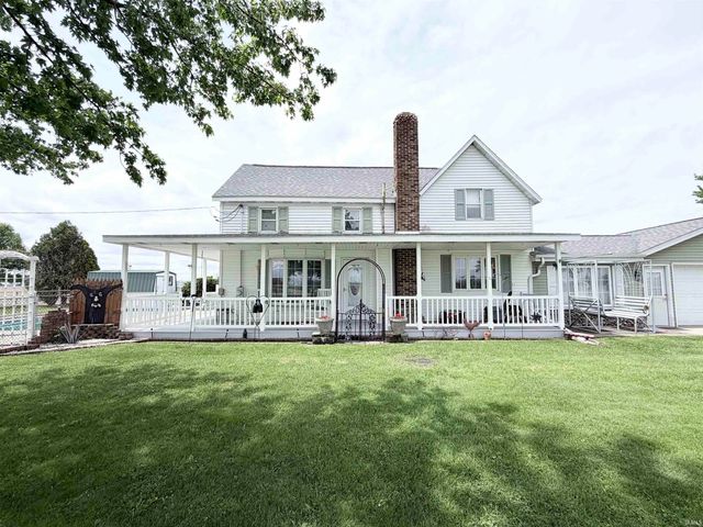8902 S 900 E Road, Walkerton, IN 46574