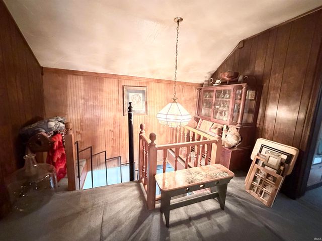 8902 S 900 E Road, Walkerton, IN 46574