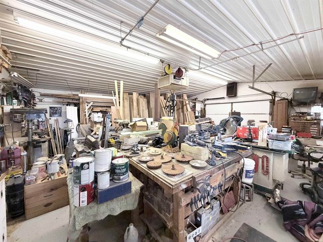 8902 S 900 E Road, Walkerton, IN 46574